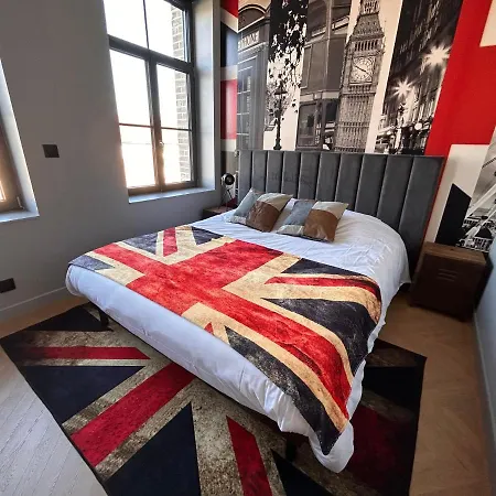 Le Manoir Du Monde Hotel *