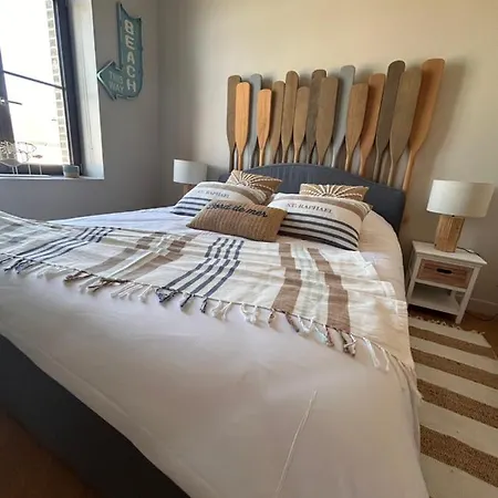 Le Manoir Du Monde Hotel *